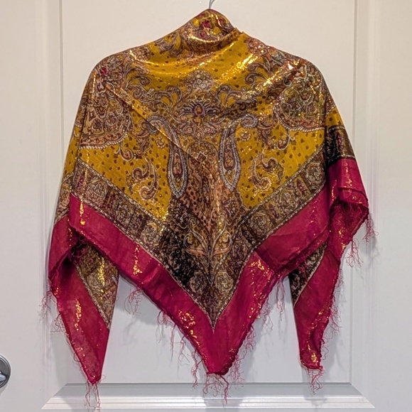 NWOT Beckwoman 36"x36" Gold Metallic Indian Cotton Square Scarf - Picture 3 of 4